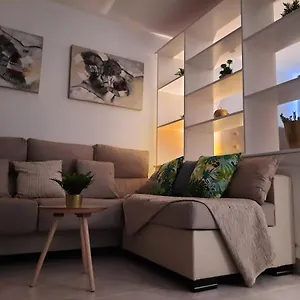 Edward'S House Tenerife -Small Flat In Adeje Town. Apartamento Costa Adeje (Tenerife)